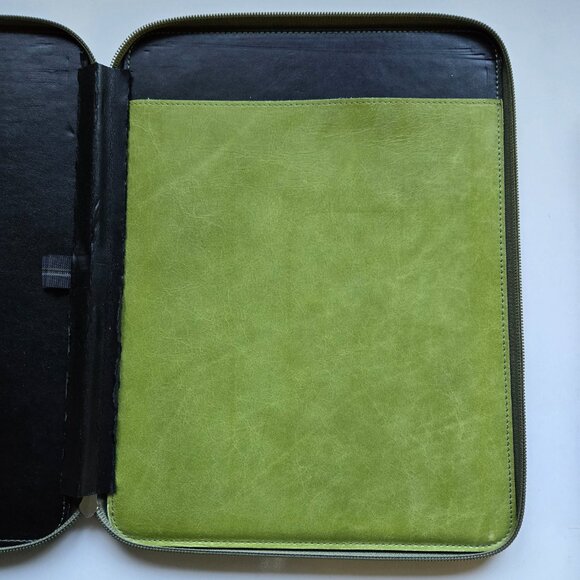 PINETTI Green Leather Zippered Notepad Cover, A4 - Picture 6 of 11